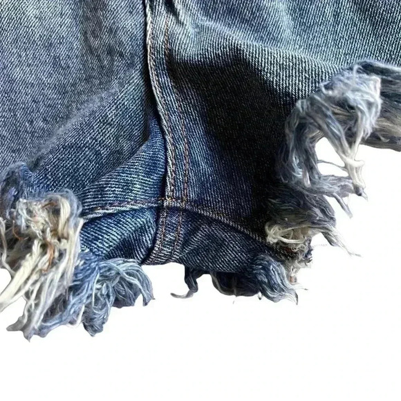 WOMEN’S BLANK PAIGE DENIM COLLECTION•SIZE LARGE•DISTRESSED MEDIUM WASHED• - Picture 3 of 9